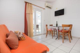 Apartments with parking spaces Pirovac, Sibenik - 22646 - Pirovac - 6
