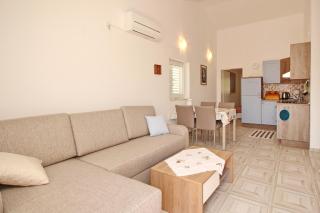 Apartments with parking spaces Baska, Krk - 22700 - Baška - 4