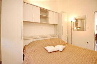 Apartments with parking spaces Baska, Krk - 22700 - Baška - 3