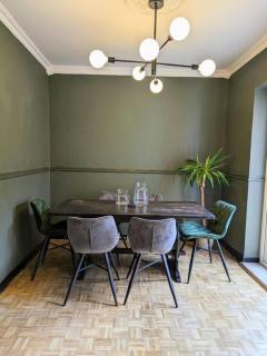 Beautiful 2 BR home close to the city - 6