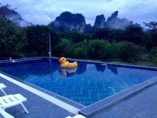 The Royal Bamboo Lodges - SHA Certified - Khao Sok - 2