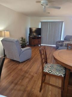 1st Floor Condo in the Desert w/ Pool, Spa & BBQ - Lake Havasu City - 2