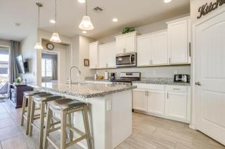 Outdoor Oasis with Pool and Spa Goodyear Getaway - 3