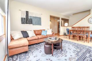 New Husker Listing 4bd 2b 15min walk to Stadium - Lincoln - 6
