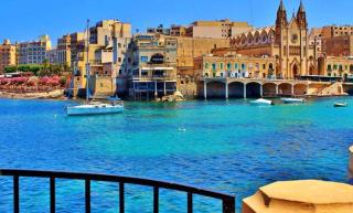 St Julians Sliema 3 minutes walk from promenade 3 bedroom apartment - Sliema - 9