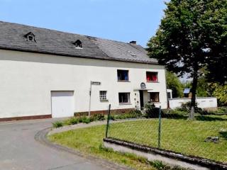 Spacious Holiday Home in the beautiful Eifel - Karl - 0