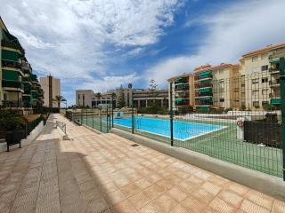 SUN APARTMENT - 3 bedrooms, priv parking, pool, AC, tv channels, fibre net - Los Cristianos - 7