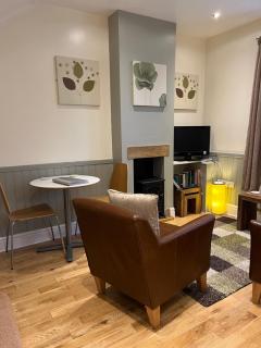 Daffodil Cottage - 1