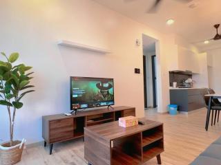 Emporis 2BR @ Near Segi Uni, MRT KotaDamansara, Tropicana, 1Utama & IKEA - Petaling Jaya - 1