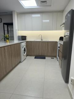315 Furnished one bedroom apartment with balcony available for short term stay - Dubai - 5