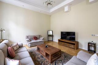 Graceful & Cozy Dream Home next to the Opera House - Budapest - 3