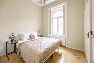 Graceful & Cozy Dream Home next to the Opera House - Budapest - 8