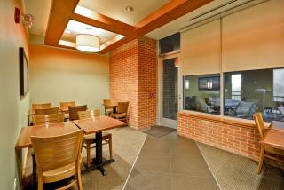 Hyatt Place Chicago/Naperville/Warrenville - 7