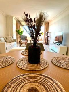 Magna Marbella 2 Bed apt with speacular sea views - Marbella - 4