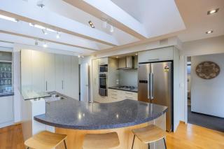 Entire house with pool, spa - Auckland - 7