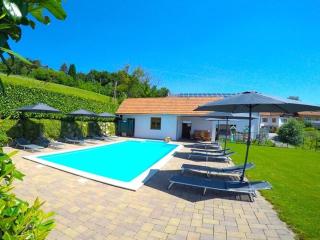 Apartment in Schwalbenhof farm - - 0