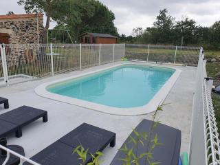 Gîte de la BOËRE - piscine - Beaulieu-sous-la-Roche - 1