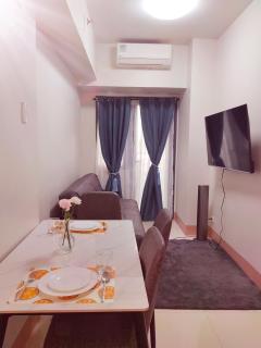 Condo near Mall of Asia - Manila - 1