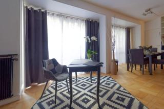 Paris 16 -near Champs-Elysées 75m2 - Parijs - 5