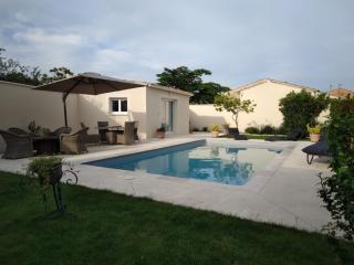 Studio NEUF avec piscine - 3