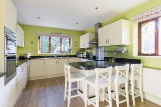 Stratford House - Perfect for a get together - 3