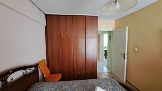 Central location! Spacious 2 bdrm with balcony - 1