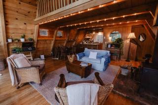 Shasta A Frame Cabin with a View - Lakehead - 8
