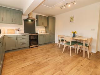 Harran Annex - Pershore - 1
