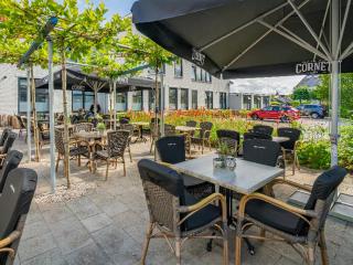 Strandhotel Wemeldinge - Wemeldinge - 3