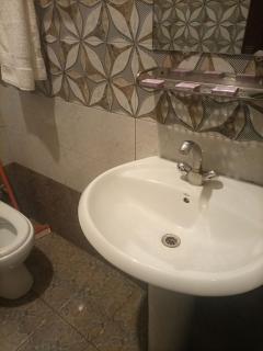 Go Guest House Lahore - Lahore - 1