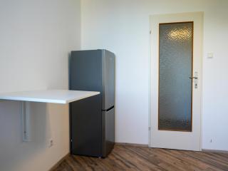 Spacious Apartments with View & Free Parking - 3