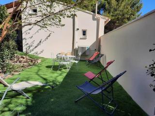 Villa avec piscine dans un avre de verdure - Caderousse - 9
