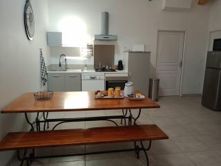 Villa avec piscine dans un avre de verdure - 2