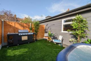 Luxury Versace 2 Bed, Hot Tub, Pool Table, Sky Tv - Londra - 4