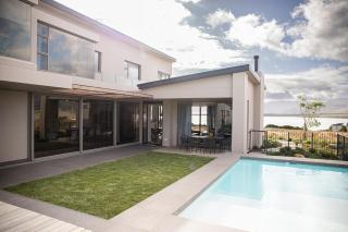 Benguela Cove - Milk and Honey - 5