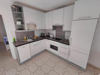 Romantic apartment with big terrace and garden view - 5