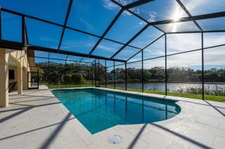 Lake O' Woods! Gated private pool home! - Bradenton - 9