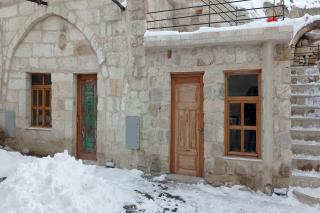 Junior Ottoman Cave - 2