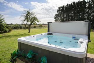 Deluxe 2 or 3 bed Cinema Games Room Pool Table Hot Tub - Great Sampford - 3