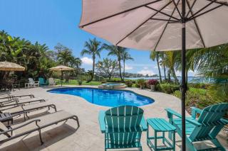 Palma Sola Bay House! Private Dock, Heated Pool & Spa, Game Room & More! - Bradenton - 8