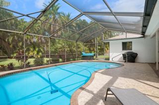 Jerry's Gem! Beautiful private pool home near Anna Maria Island! - Bradenton - 8