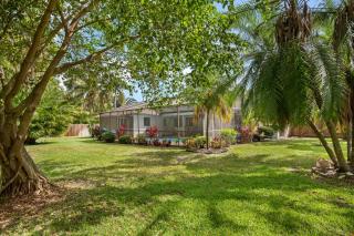 Jerry's Gem! Beautiful private pool home near Anna Maria Island! - Bradenton - 4