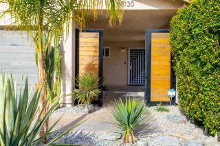 Tranquil Escape Contemporary 3-Bedroom Retreat - A Ryson Property - Cathedral City - 0