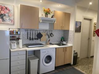 Simon's place 2 - 3