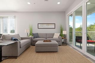 The Tree House! Beautiful townhome in Longboat Key with great amenities surrounded by nature! - Longboat Key - 1