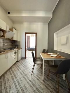 ROMANTIC Apartments-near Opera House 5/8 - 1