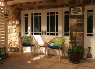 Lakefront Stone Cottage - Yungaburra - 7