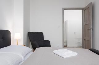 2 bedrooms apartment with kitchen near the subway - Prague - 9