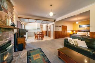 School House Villa - Halls Gap - 5