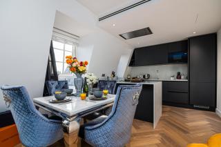 Stunning 1-Bedroom Penthouse in Marble Arch 72 - Londra - 3